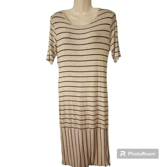 Lula Roe striped mid length tee shirt  dress - Picture 1 of 10